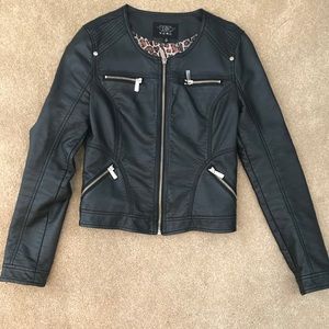 TBEC Faux Leather collarless Jacket w/ Leopard